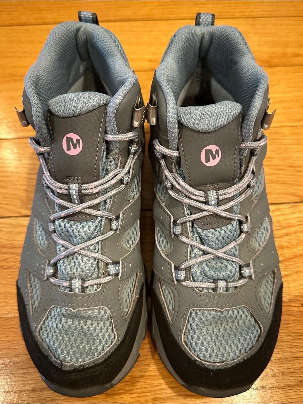 Merrell Kids Moab 3 Waterproof Hiking Boot, excellent condition